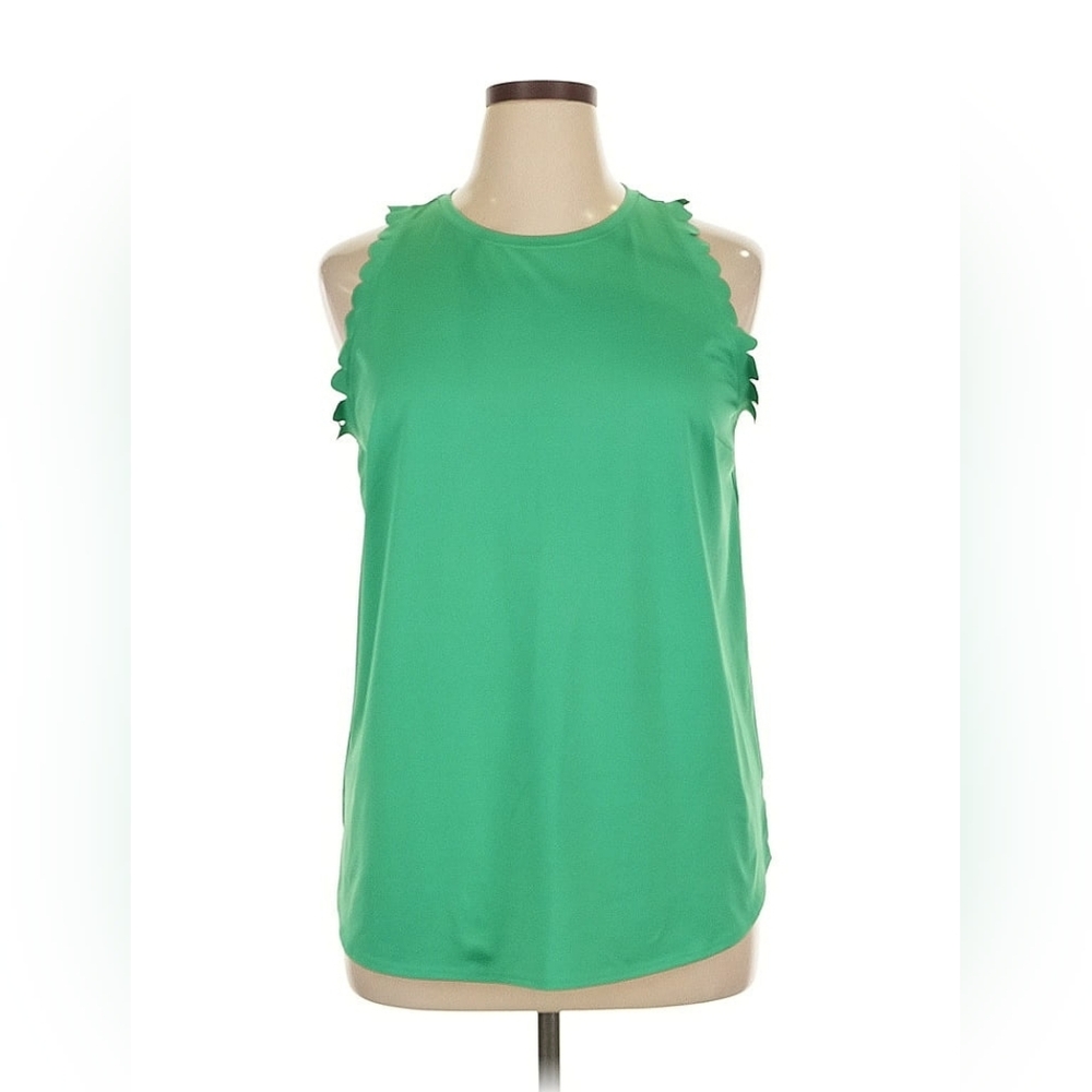 Crown & Ivy Vibrant Green Top